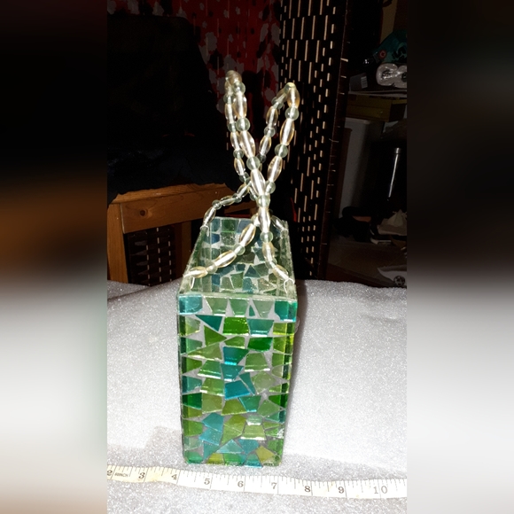 Stained glass basket/vase - Picture 2 of 4
